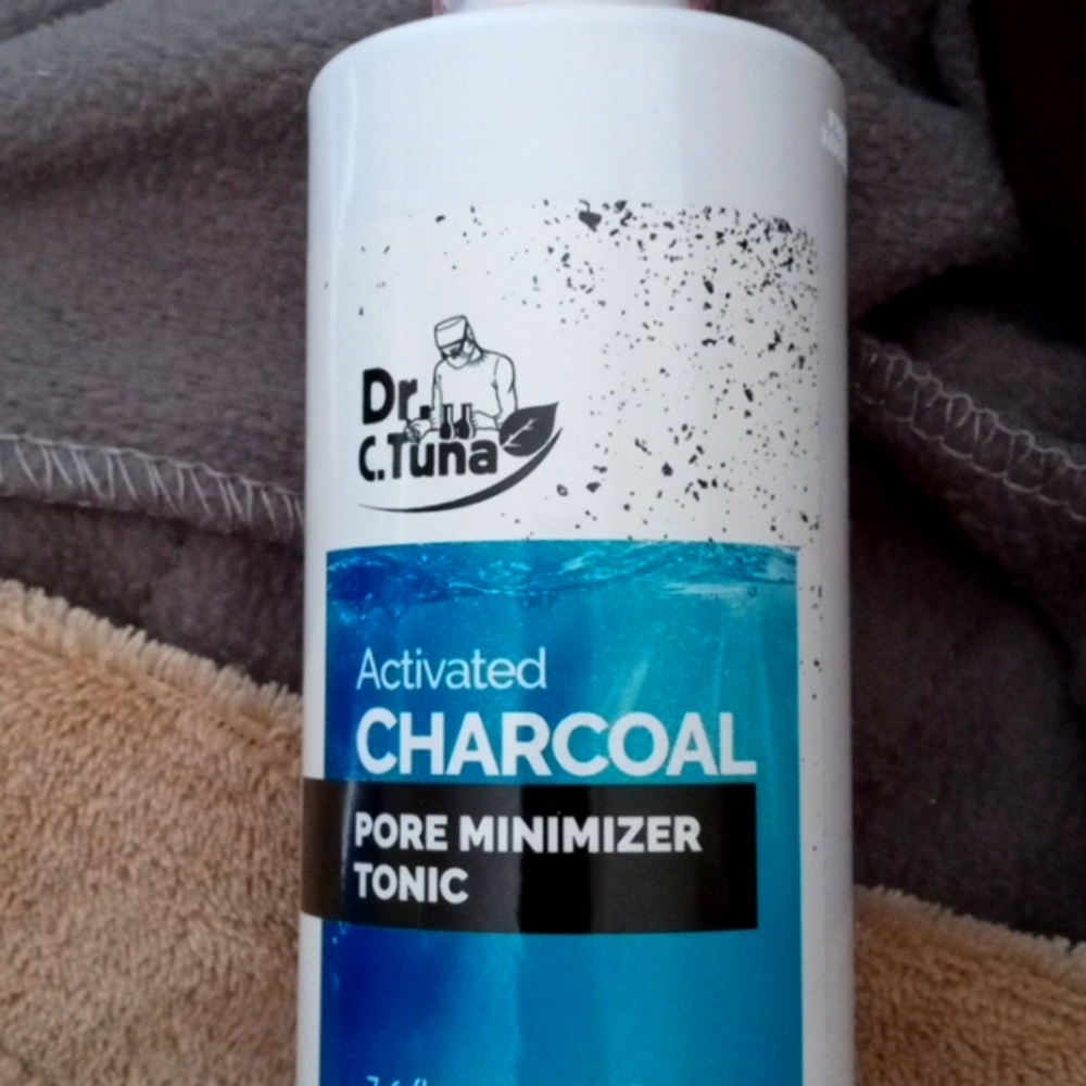 Dr. C. Tuna Activated Charcoal Pore minimizer tonic